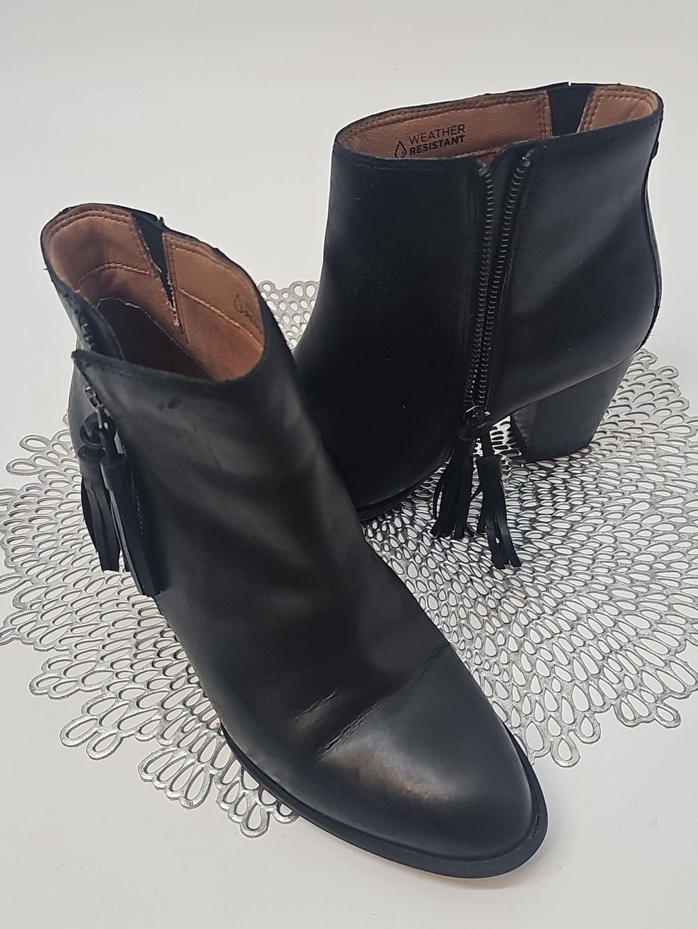 Vionic Black Weather Resistant Booties. - Picture 11 of 14